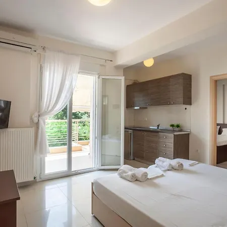Апартаменты Dimosthenis Cosy Home